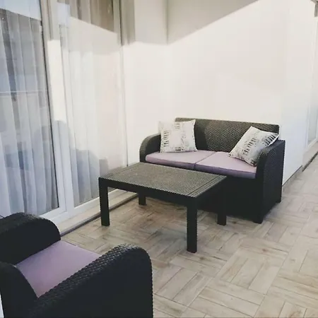 Modern * Split